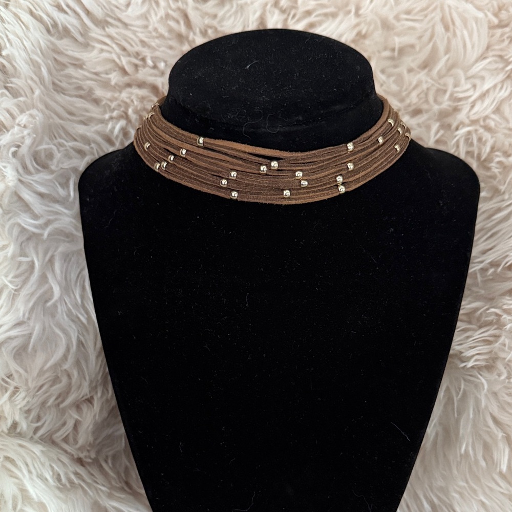 Elegant Brown Choker Necklace with Gold Accents